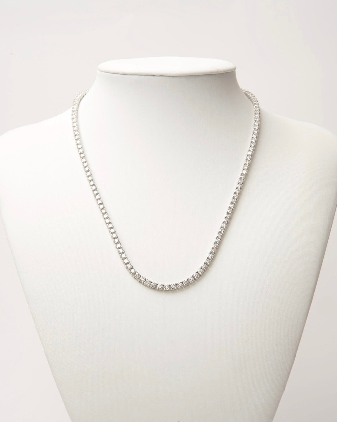 テニスネックレス PT900 13.10ct 45cm