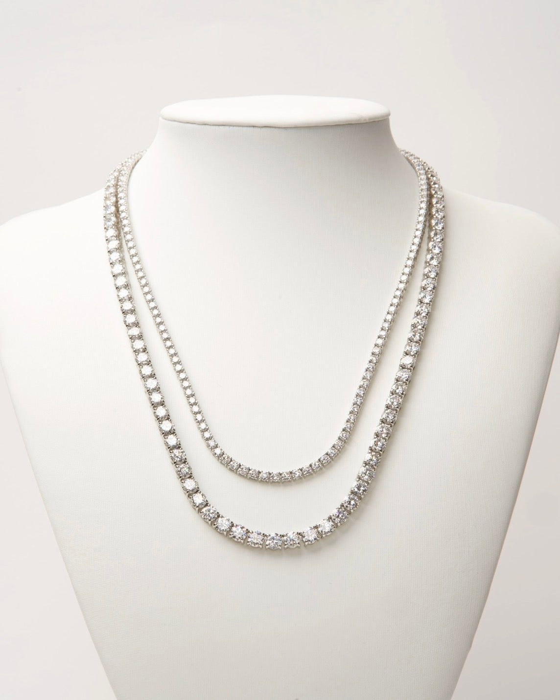 テニスネックレス　PT900 47.06ct 50cm