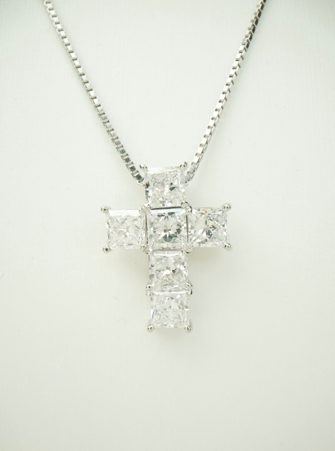 クロスペンダント　PT9501850 2.53ct  50cm