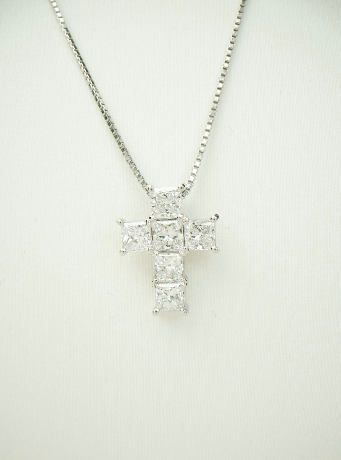クロスペンダント　PT9501850 1.03ct  50cm