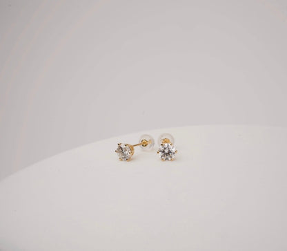 イヤリング　K18  0.5ct ×2