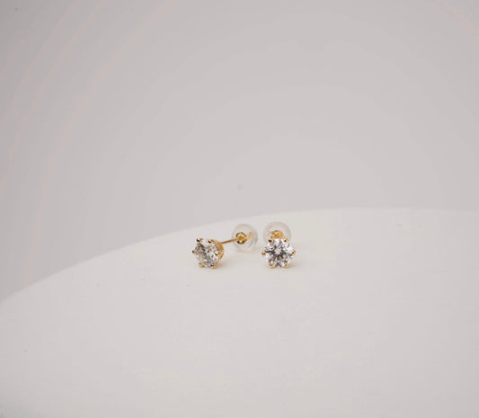 イヤリング　K18  0.5ct ×2