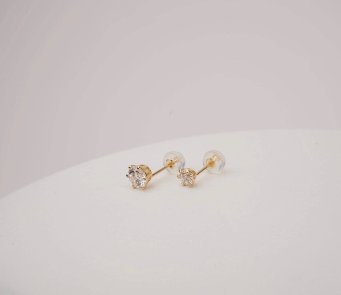 イヤリング　 K18  0.2ct ×2