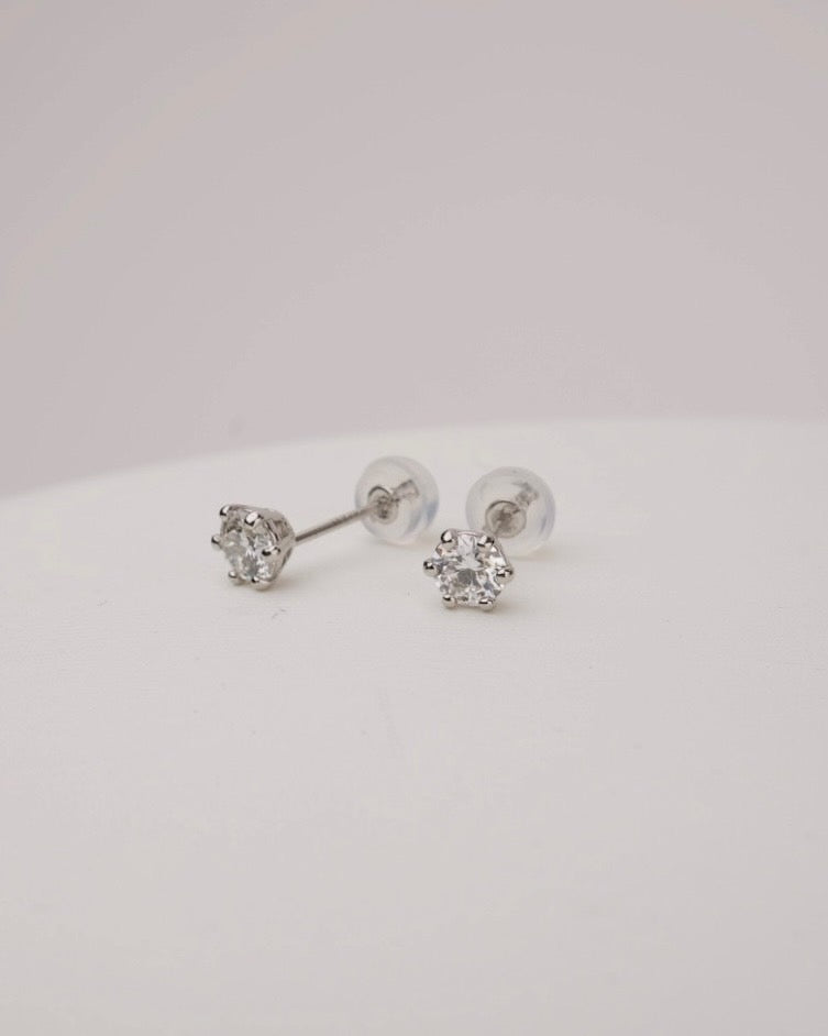 イヤリング　PT950 0.5ct ×2