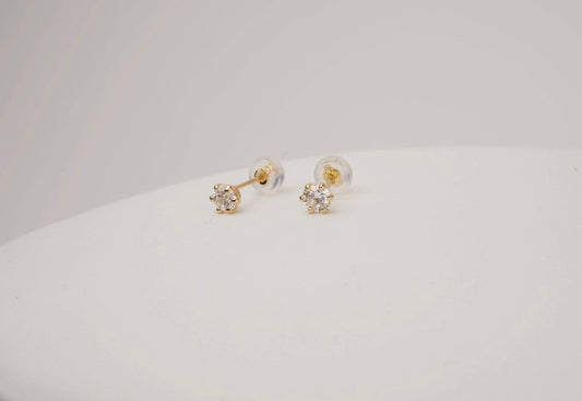 イヤリング　K18  0.3ct ×2