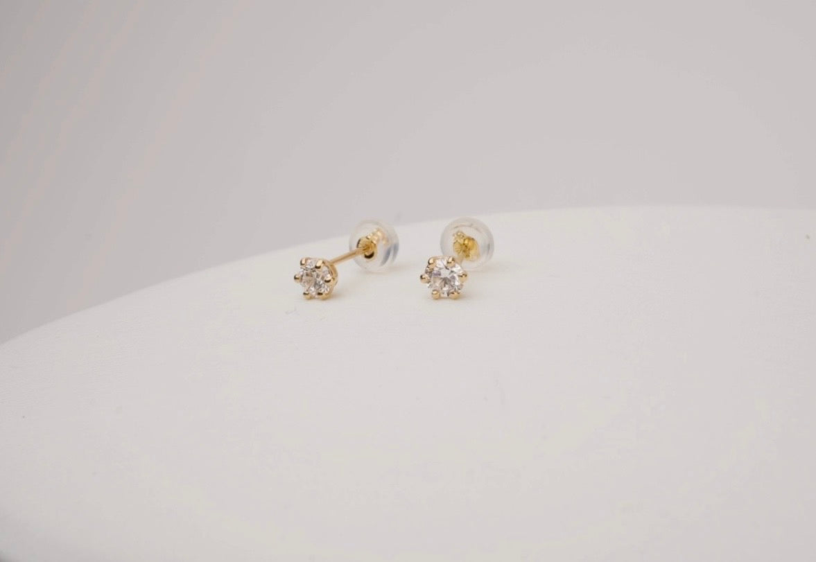 イヤリング　 K18  0.2ct ×2