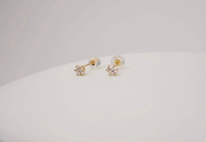 イヤリング　 K18  0.2ct ×2