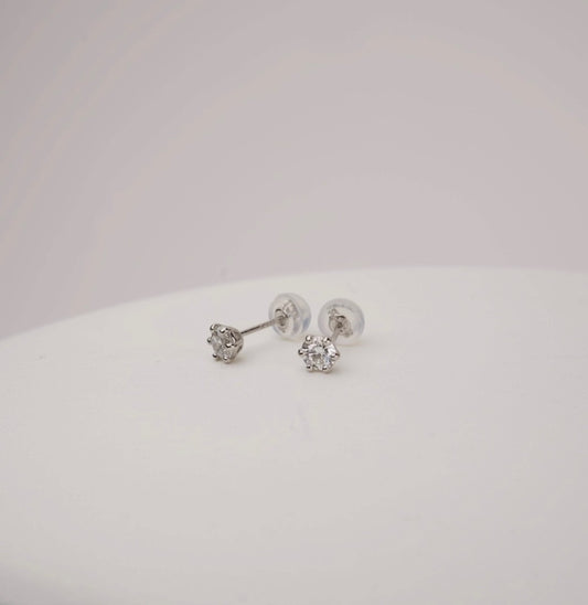 イヤリング　PT950 0.3ct ×2